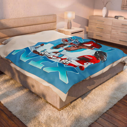 Kemari Nix 60"-80" Plush Blanket
