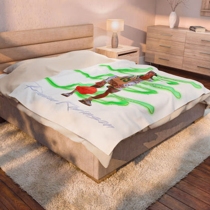 Diavian Robinson 60"-80" Plush Blanket