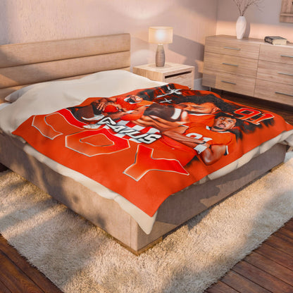 Caius Coy 60"-80" Plush Blanket