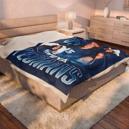 Teya Yeomans 60"-80" Plush Blanket