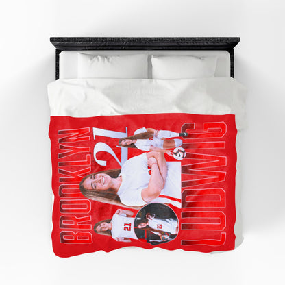 Brooklyn Ludwig 60"-80" Plush Blanket