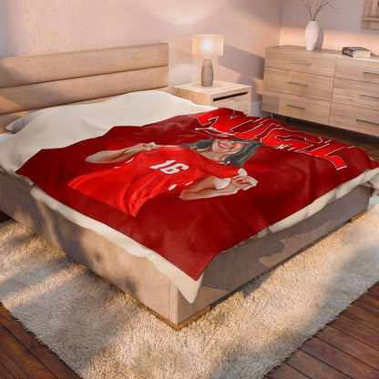 Ella Nigl 60"-80" Plush Blanket