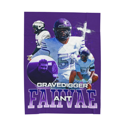 Ant Faiivae 60"-80" Plush Blanket