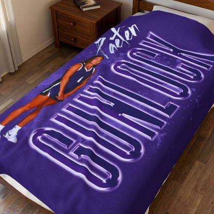 Paeten Gunlock 60"-80" Plush Blanket