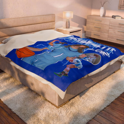 Zoë Dispennette 60"-80" Plush Blanket