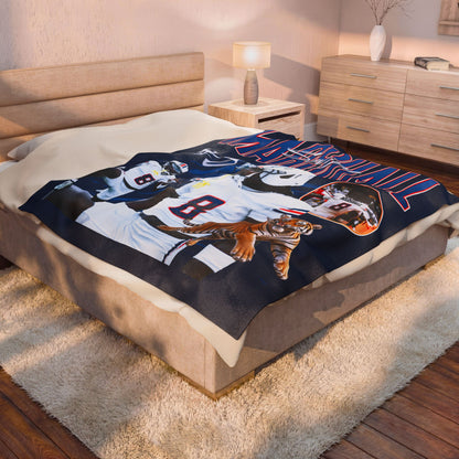 Swipe Marshall 60"-80" Plush Blanket